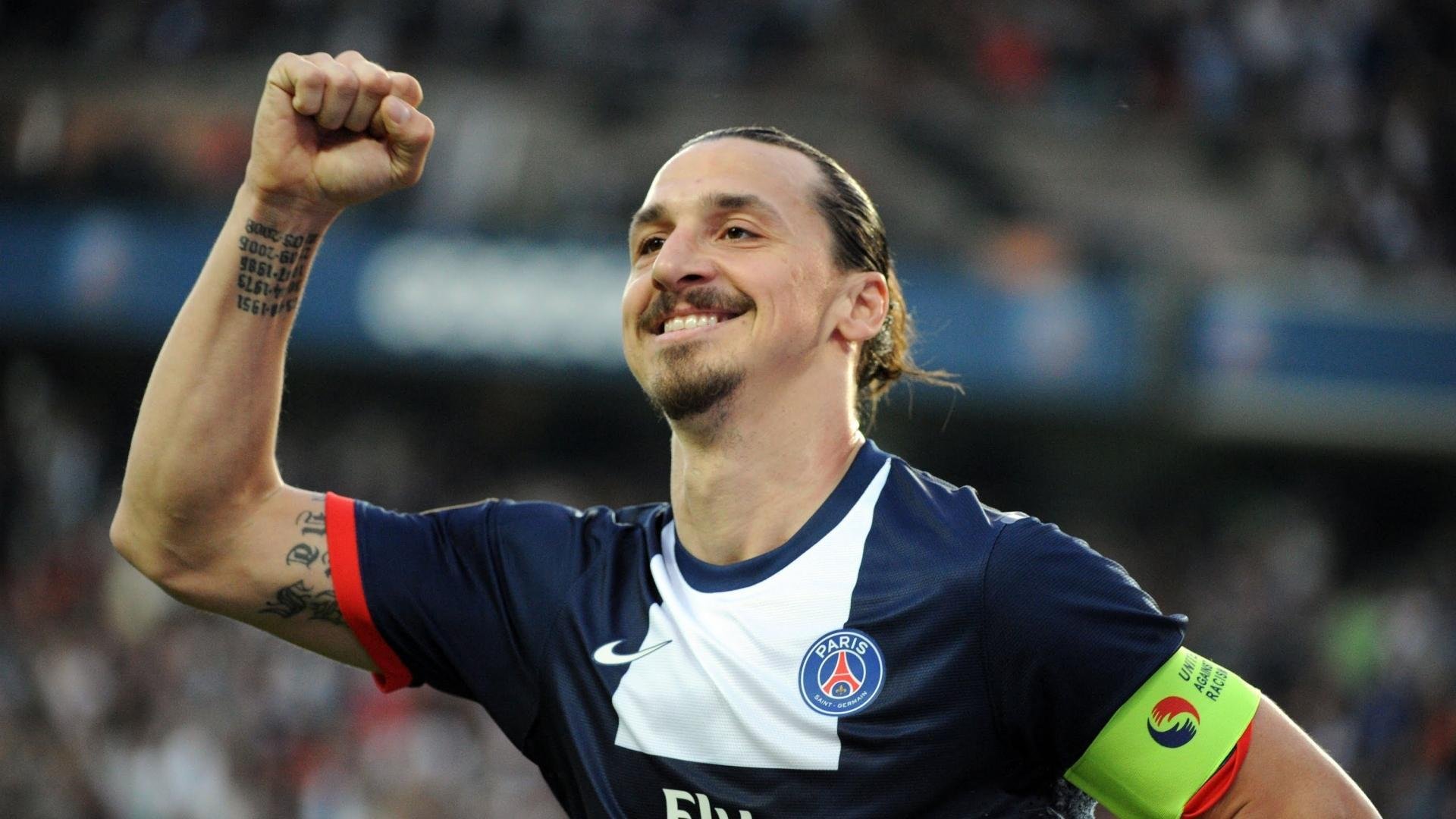 德布劳内巅峰对决，梅西与80激战FPX分钟，挺进下一轮胜负难料！